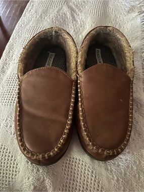 Haggar Tan/Brown Leather Slip-On Moccasin Slippers